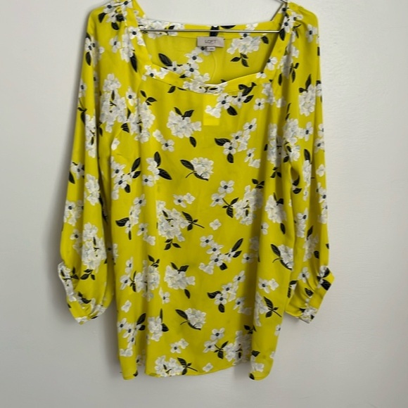 NWT ANN TAYLOR GORGEOUS YELLOW FLORAL BLOUSE L - Picture 1 of 4